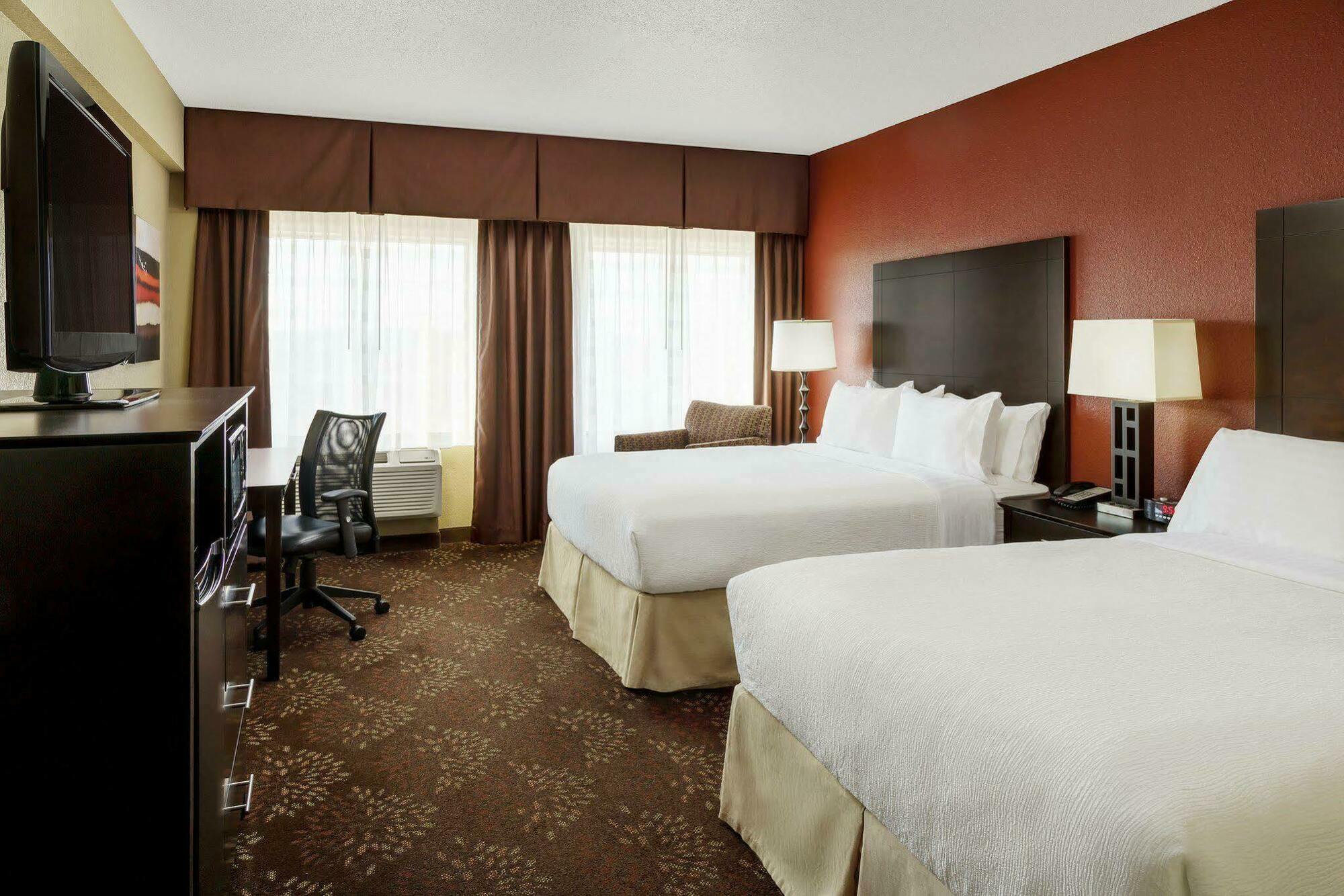 Holiday Inn Charlotte University By Ihg Exterior foto