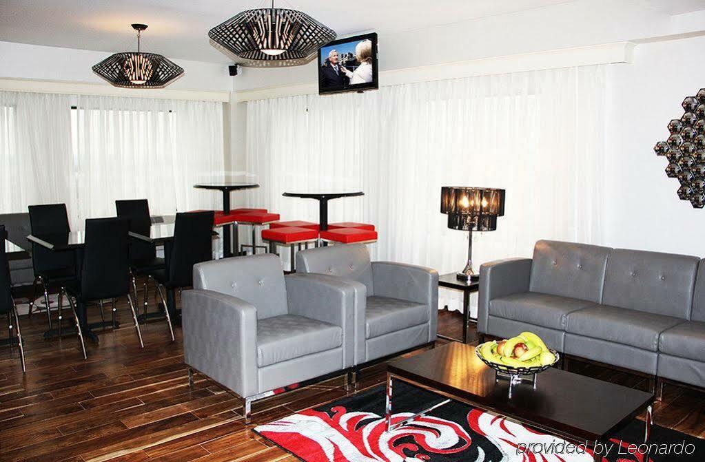 Holiday Inn Charlotte University By Ihg Exterior foto
